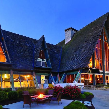 Hueston Woods Lodge And Conference Center College Corner Exterior photo