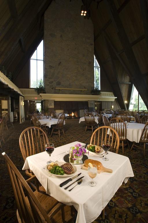 Hueston Woods Lodge And Conference Center College Corner Exterior photo