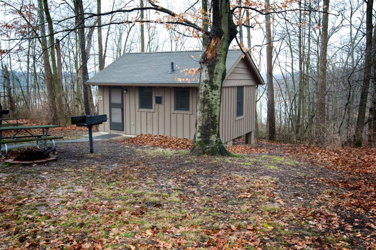 Hueston Woods Lodge And Conference Center College Corner Exterior photo